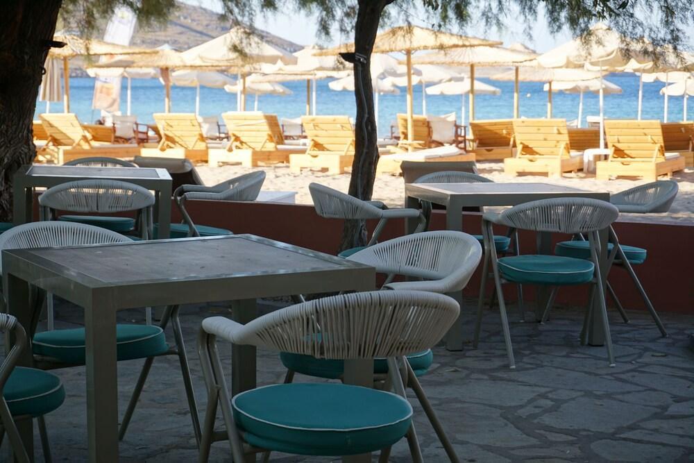 Platy Beach Hotel Екстериор снимка