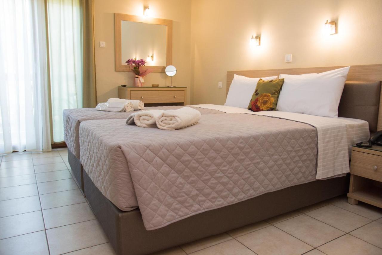 Platy Beach Hotel Екстериор снимка
