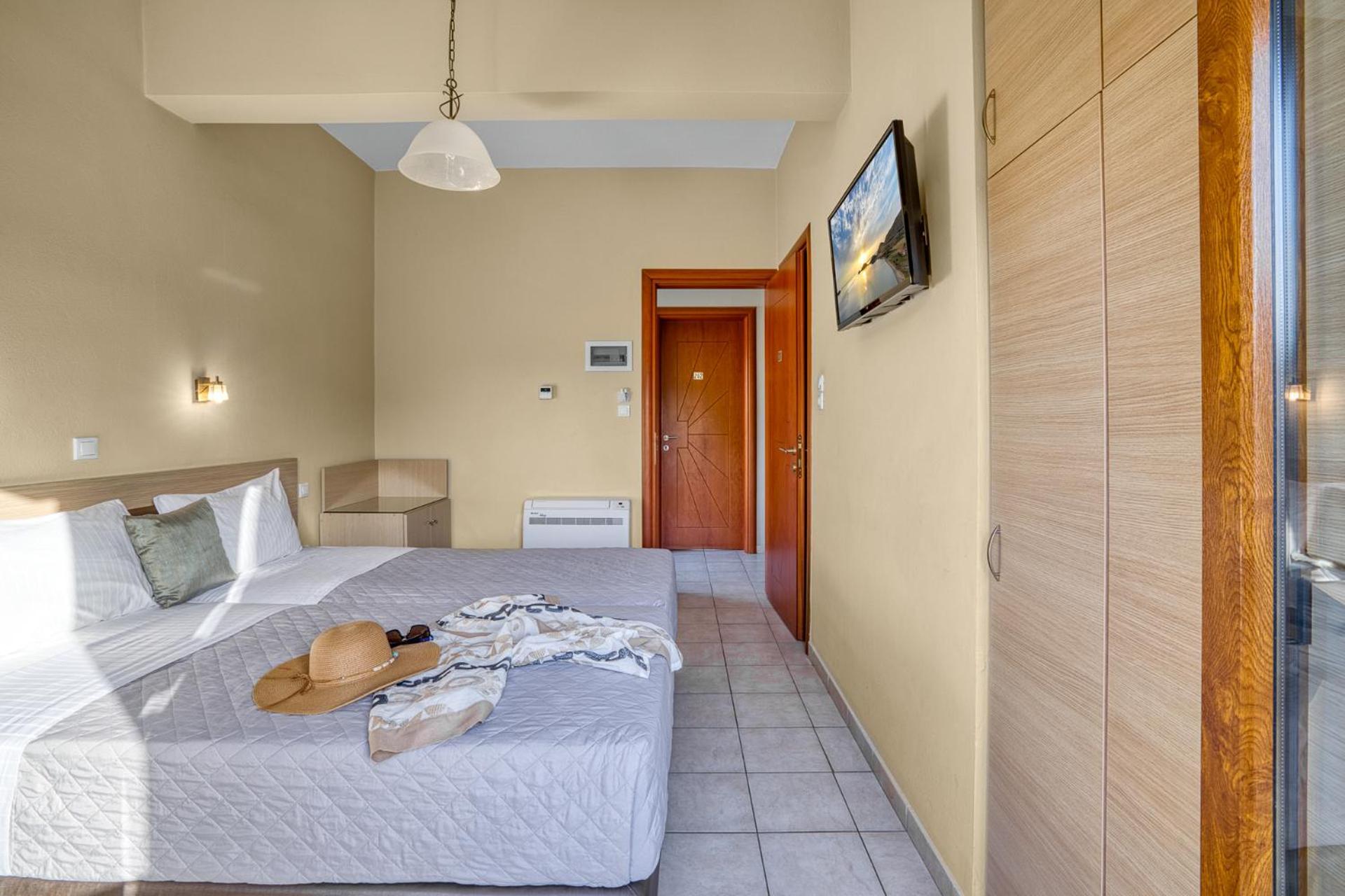 Platy Beach Hotel Екстериор снимка