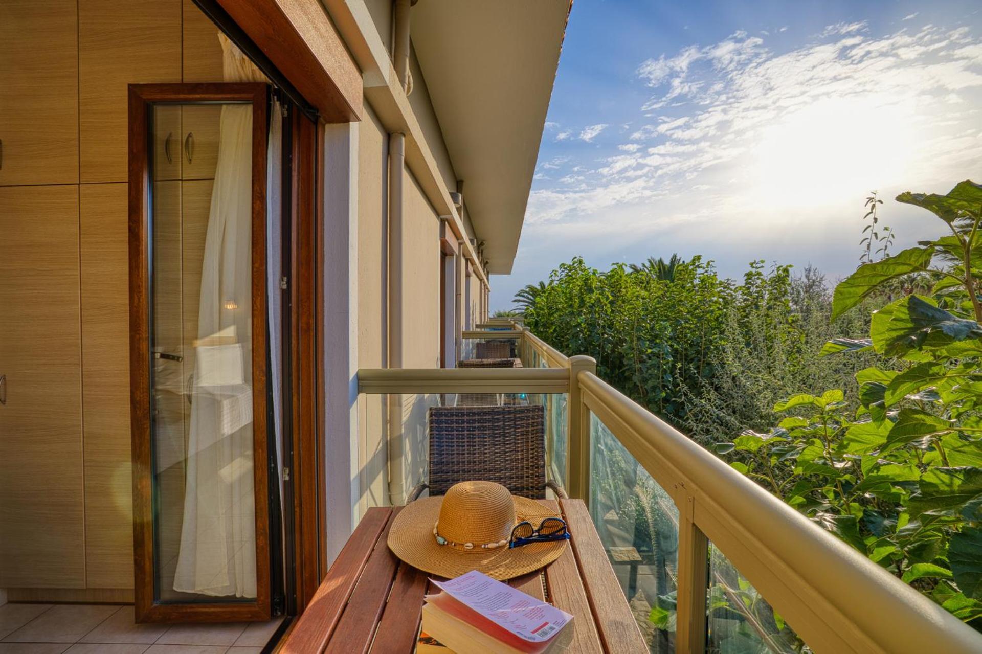 Platy Beach Hotel Екстериор снимка